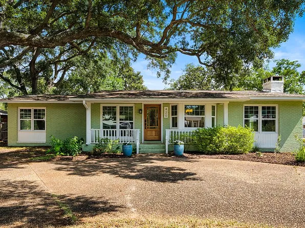 420 Fairpoint Dr, Gulf Breeze, FL 32561