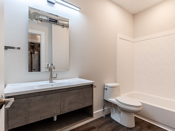 4th image of 722 E McMillan St #11018316