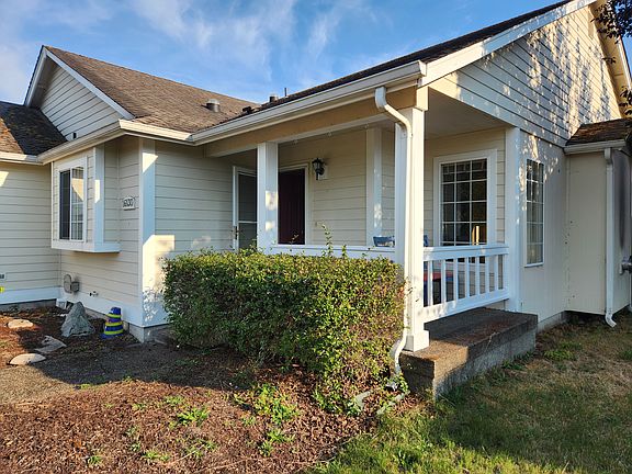 Front porch with bench