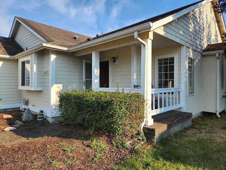 Front porch with bench