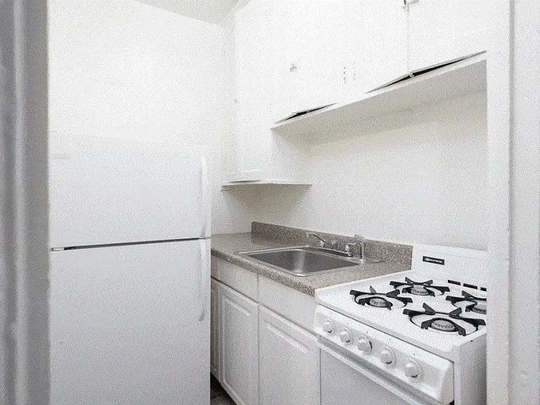 4606 N. Hermitage — Photo 17