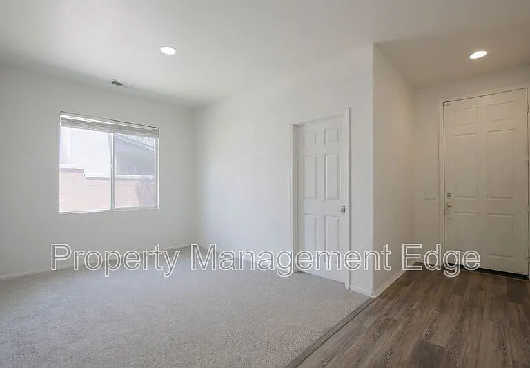 29419 Obsidian Ct — Photo 26