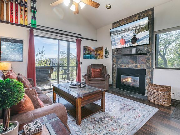 2nd image of 2025 Canyons Resort Dr APT Q8