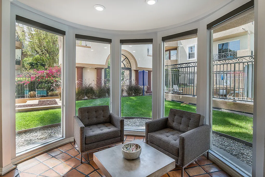 Building Photo - Regency at Encino
