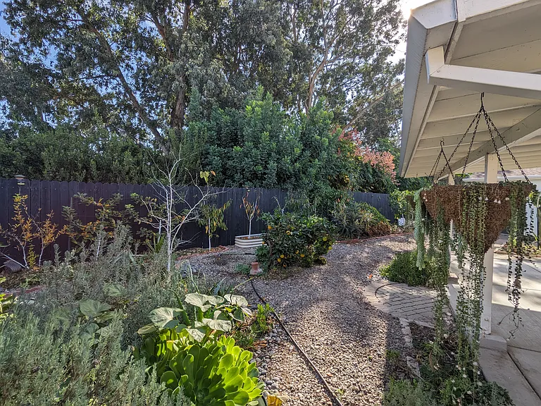 7193 Romford Ct — Photo 37
