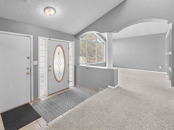 3rd image of 4203 Ramsay Cres NW