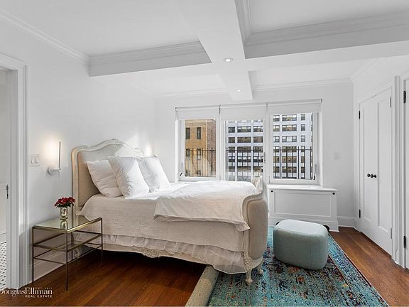 4th image of 410 E 52nd St #9GJ