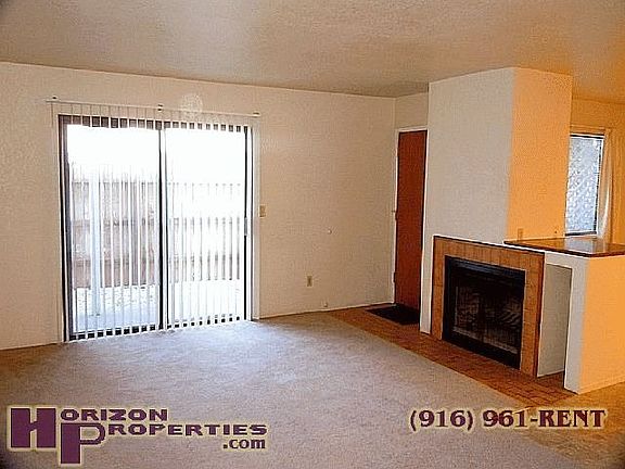 (5) : 2370A Alta Garden Ln Sacramento, CA