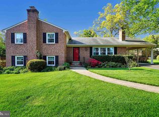 2310 Wilkinson Pl, Alexandria, VA 22306