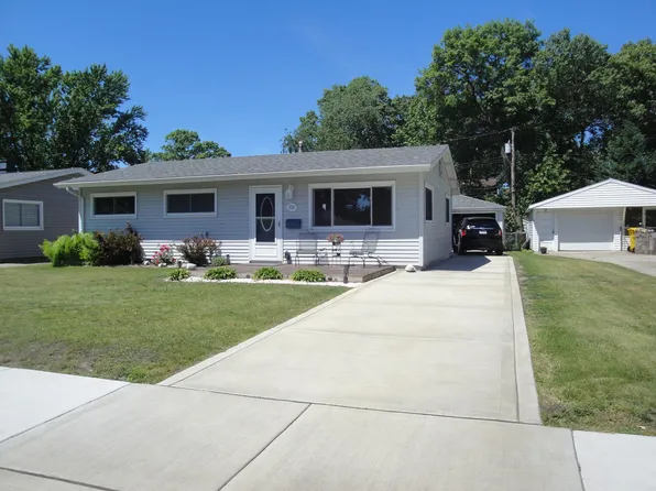 232 N Wright St, Griffith, IN 46319