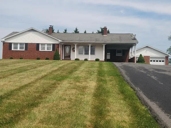 2152 Old Baywood Rd, Galax, VA 24333