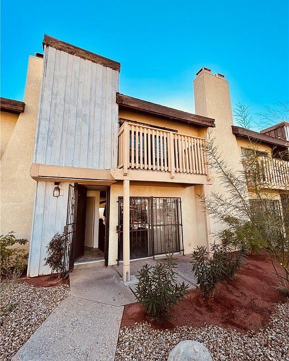 1st image of 512 Delfern Ln