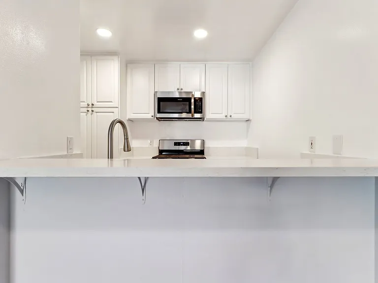 4200 Harbor Blvd — Photo 28
