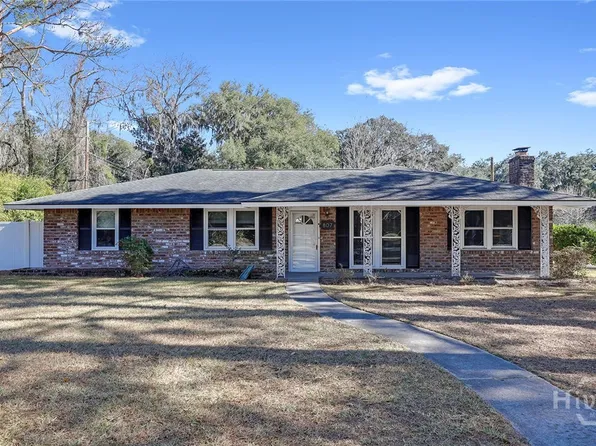 807 Dyches Drive, Savannah, GA 31406
