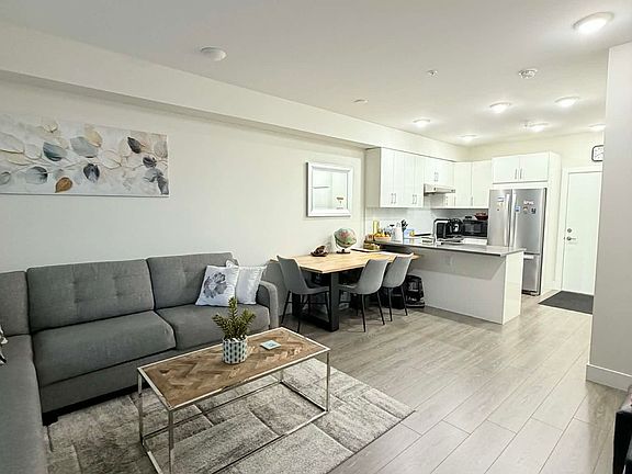 5th image of 15351 101st Ave #409