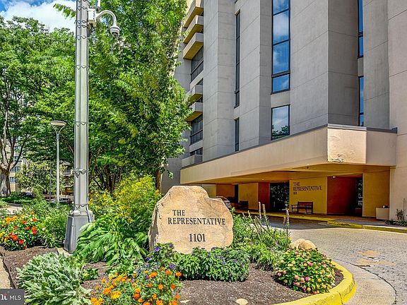 2nd image of 1101 S Arlington Ridge Rd APT 208