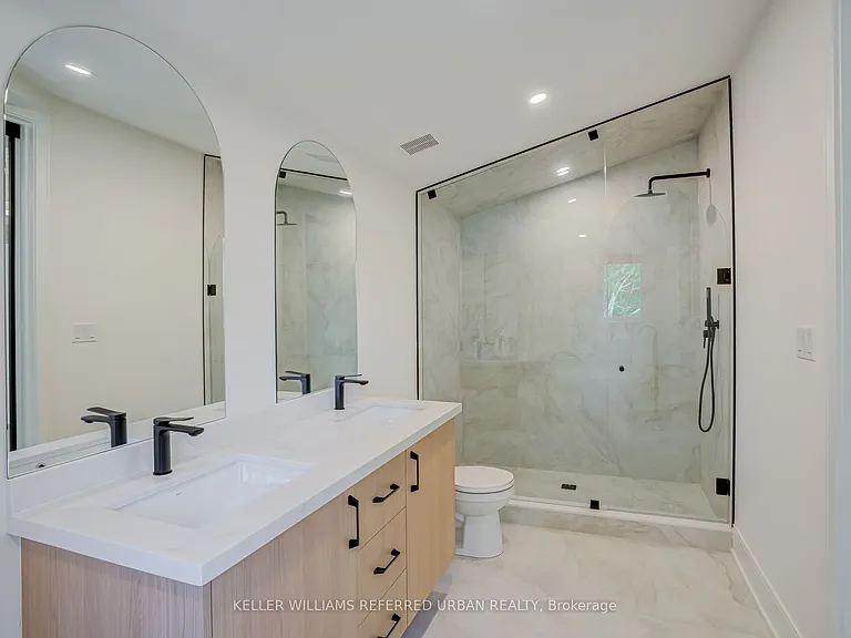 37 Wesley Ave — Photo 24