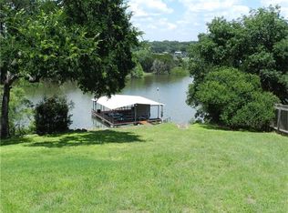 25420 Cove Dr, Spicewood, TX 78669