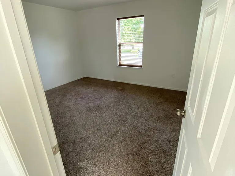 825 S Maguire St. — Photo 6