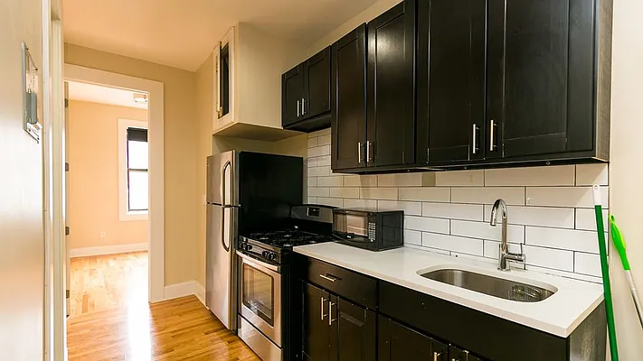 Rented by Nooklyn NYC LLC | media 19