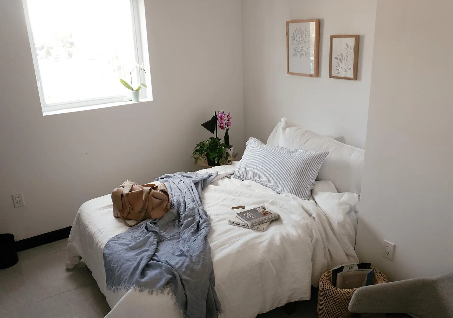 475 SW 7th St - 402-C (Furnished Room) — Photo 1