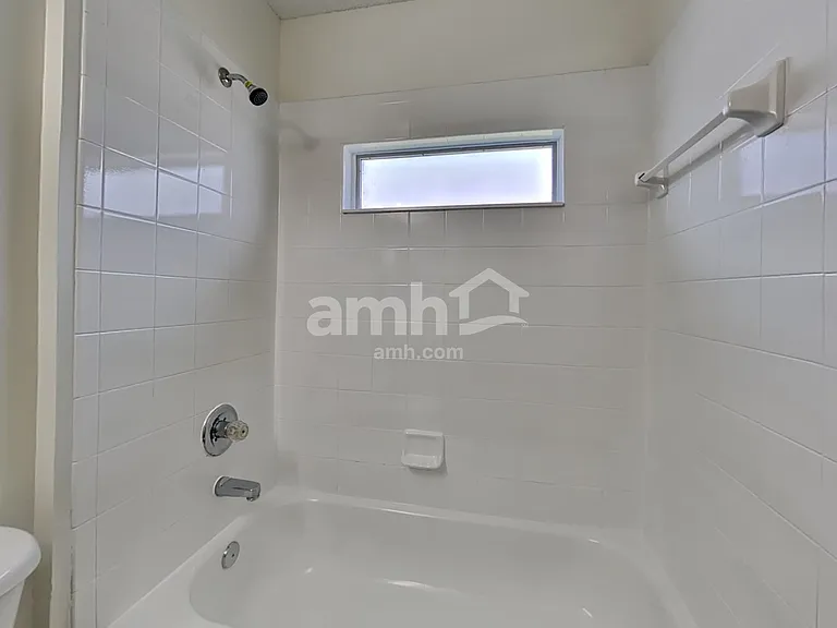 4406 Hanging Moss Dr — Photo 16