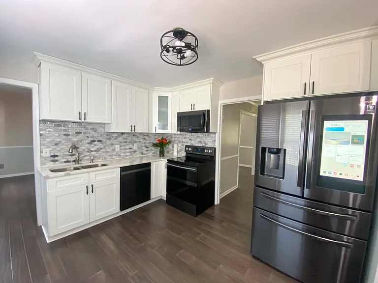 6216 Antioch St — Photo 4
