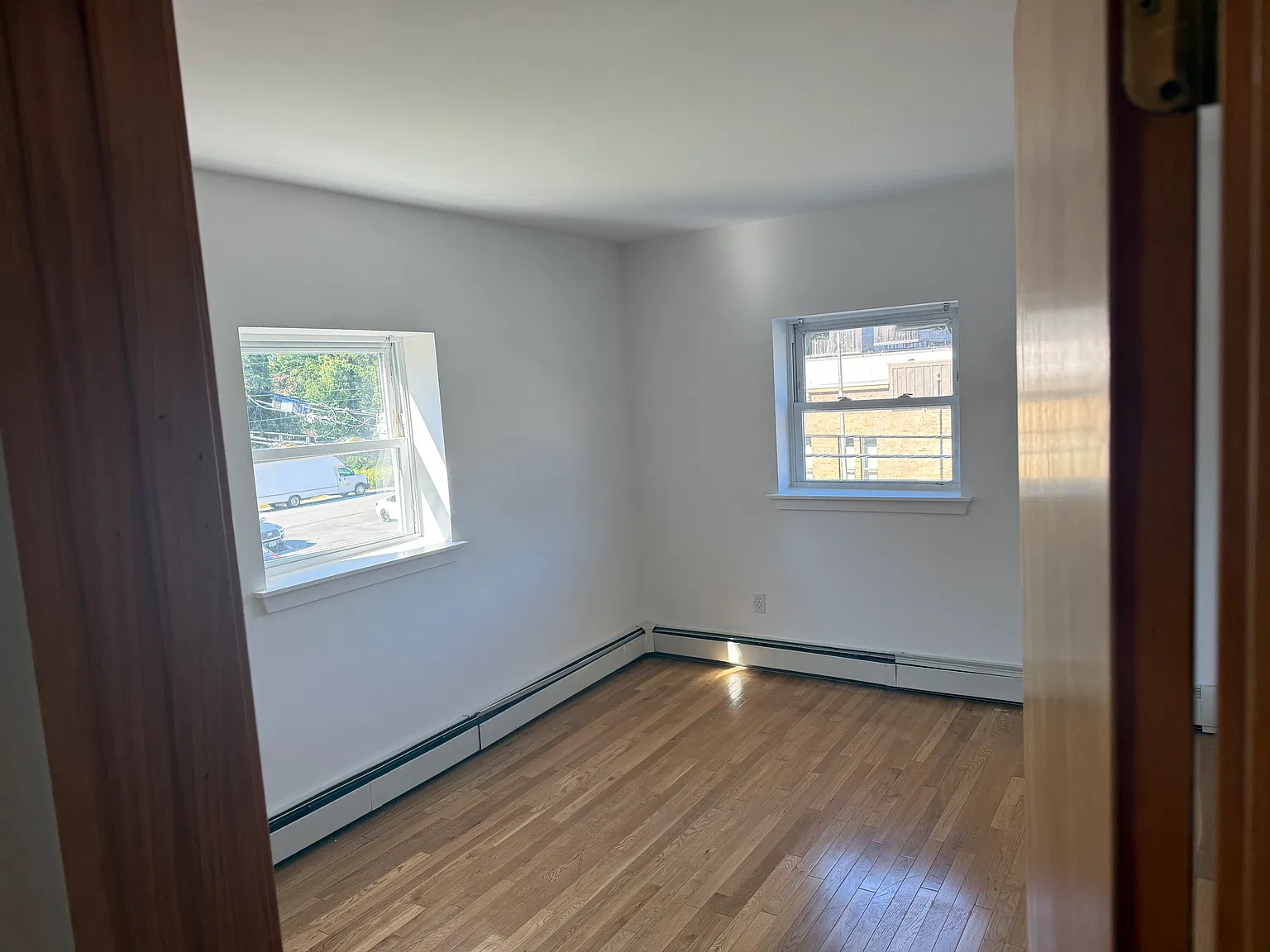 2 bed, 700 sqft, $2,150 — Photo 2