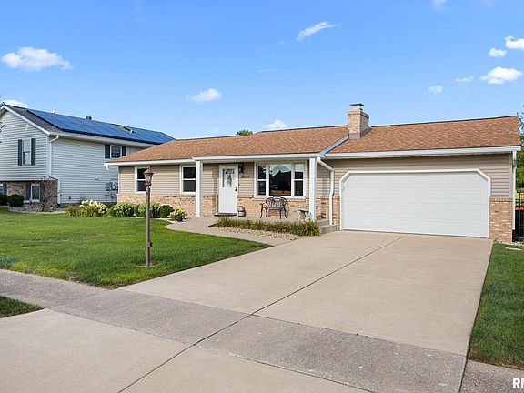 3rd image of 1209 Westminster Dr