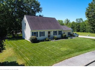 2 Streamside Dr, Auburn, ME 04210