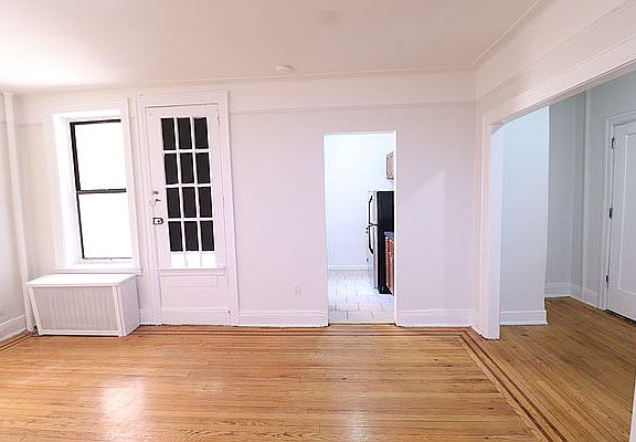 3rd image of 8602 Forest Pkwy APT 1I