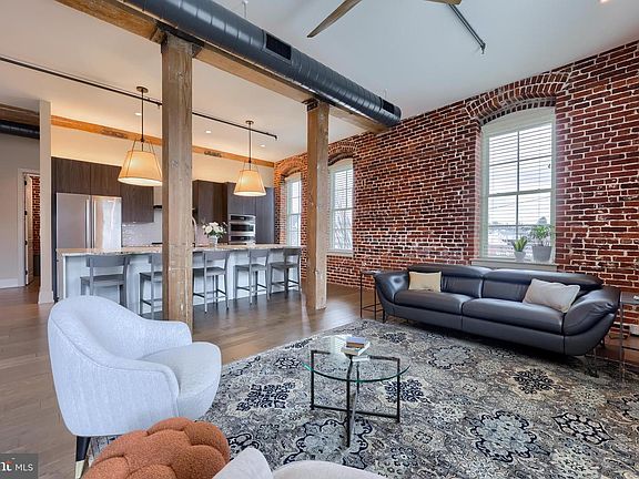4th image of 48 N Broad St #205