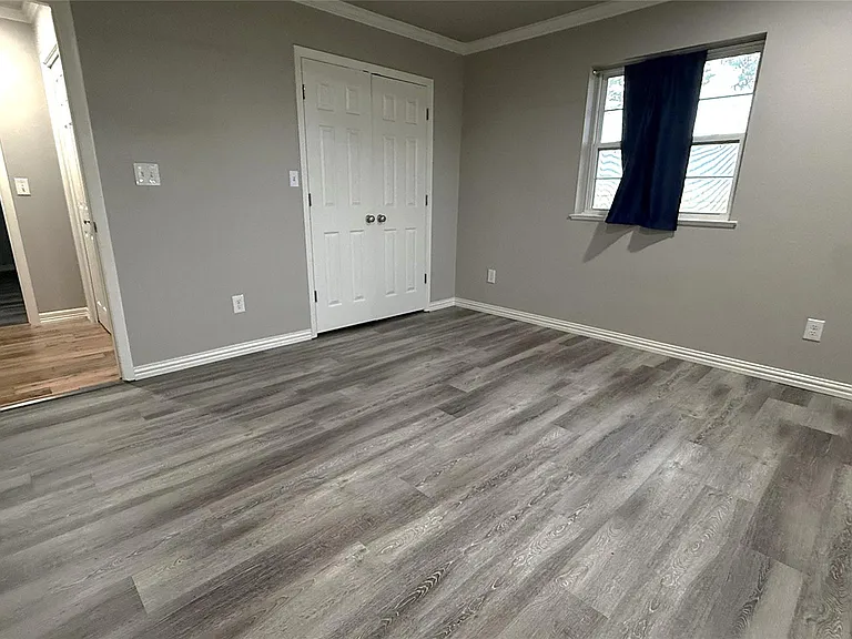 10150 FM 619 — Photo 25