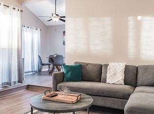 901 S Hacienda Dr, Tempe, AZ 85281