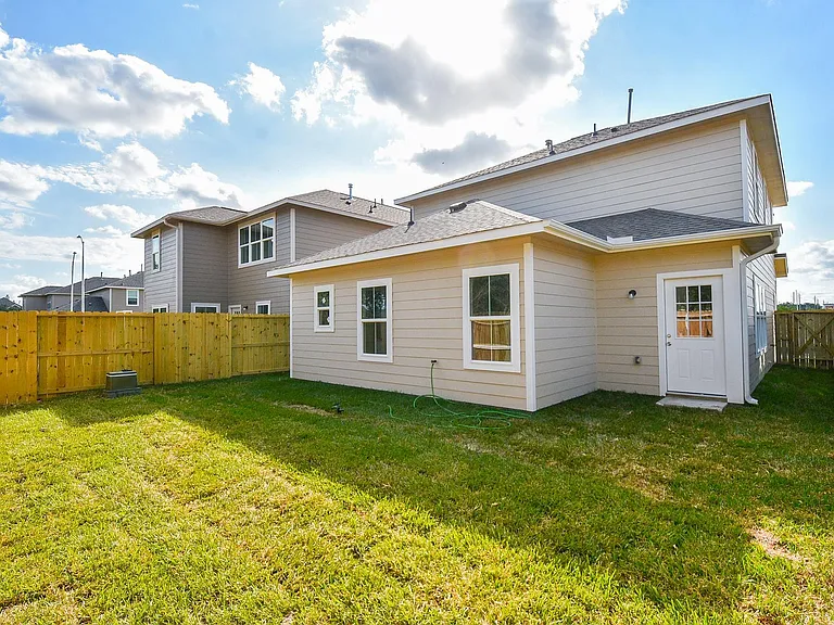 2819 Topiary Ln — Photo 30