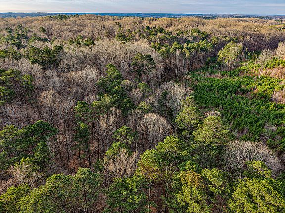 2nd image of 60276 State Line Rd