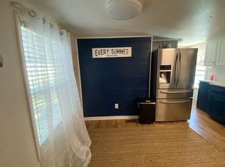 1962 Country Living Ln, Morehead City, NC 28557