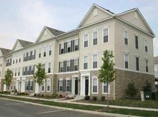 5582 Rainbow Falls St, Dublin, OH 43016