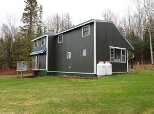 231 Lazy Mill Rd, Greensboro Bend, VT 05836