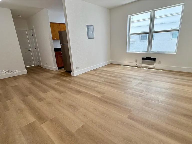 7334 Harding Ave #3 — Photo 2
