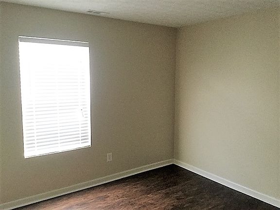 5th image of 8211 Royal Elm Dr