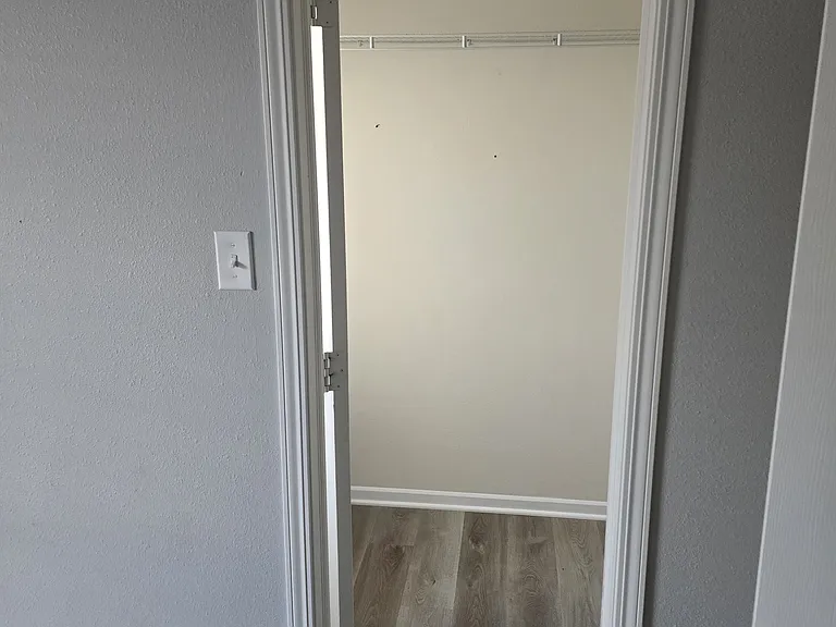 8249 Retreat Ln — Photo 17