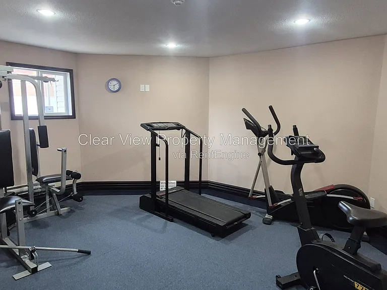 23 Chilcotin Ln W #212 — Photo 10