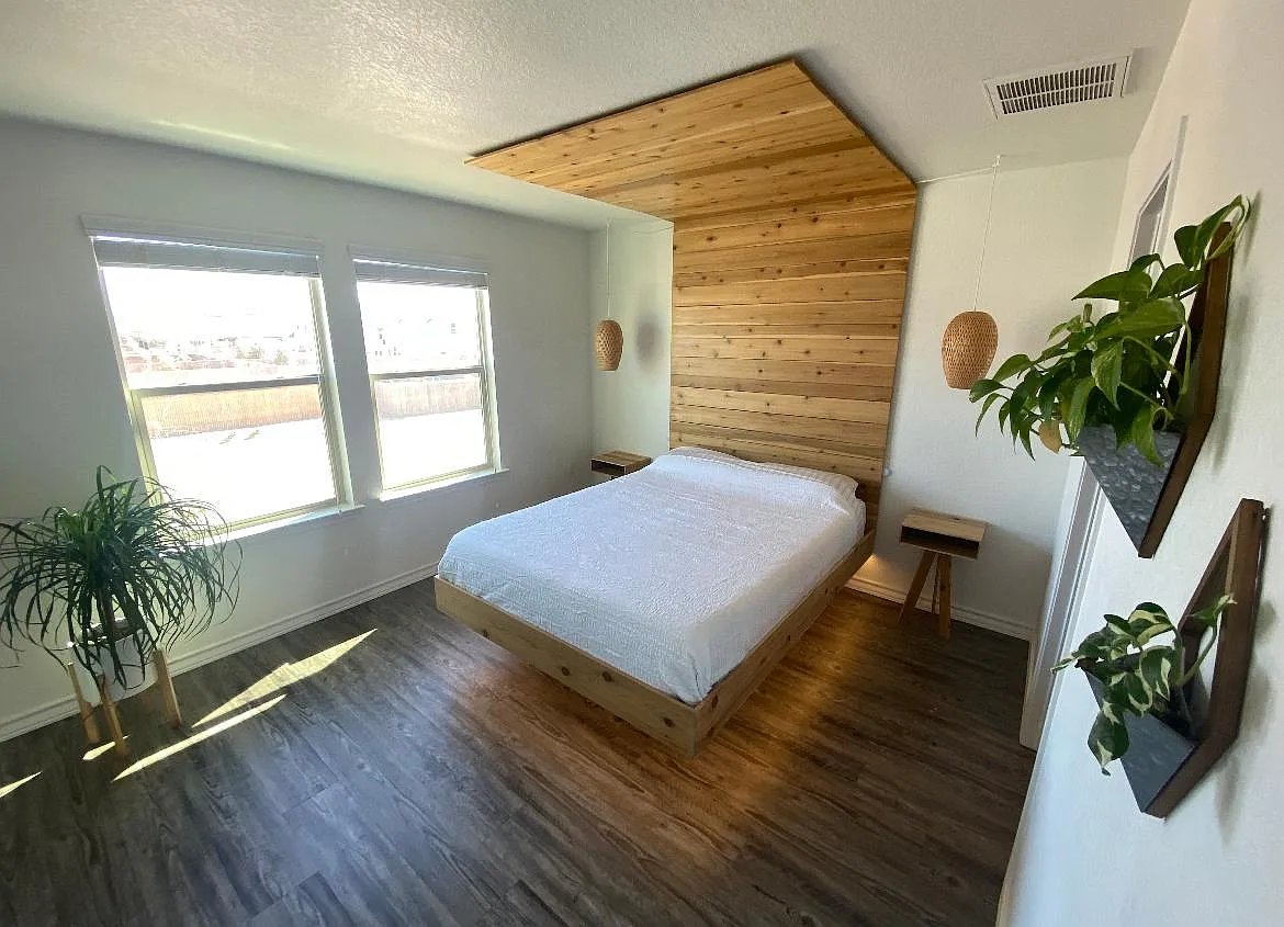 1904 Los Olivios Way — Photo 4