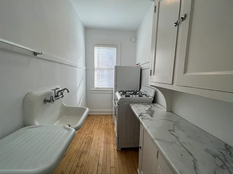 Stevens Square Apartments — Photo 126