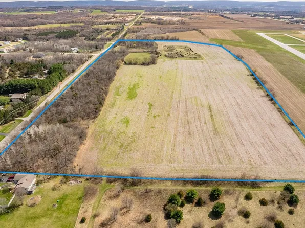 S3479 Fox Hill Rd, Baraboo, WI 53913