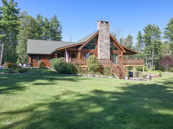 22 Schelbert Rd, Newfoundland, PA 18445