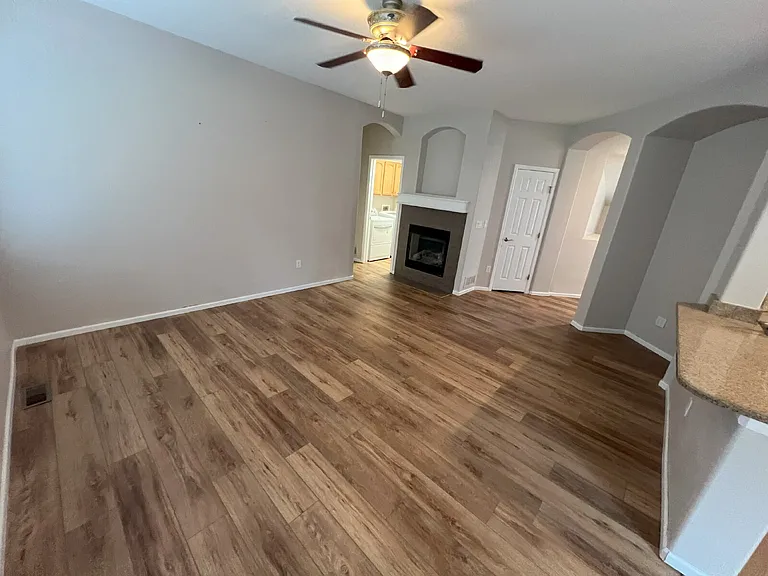 5420 Heatherton Ln — Photo 9