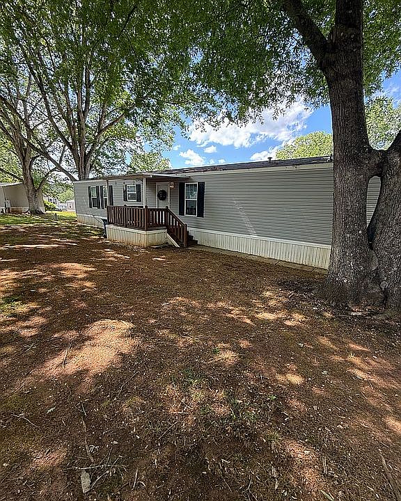 1st image of 127 E Sourwood Dr
