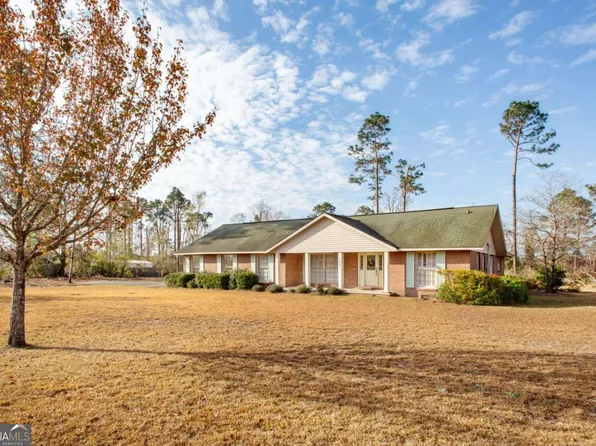 160 Forest Ave, Baxley, GA 31513